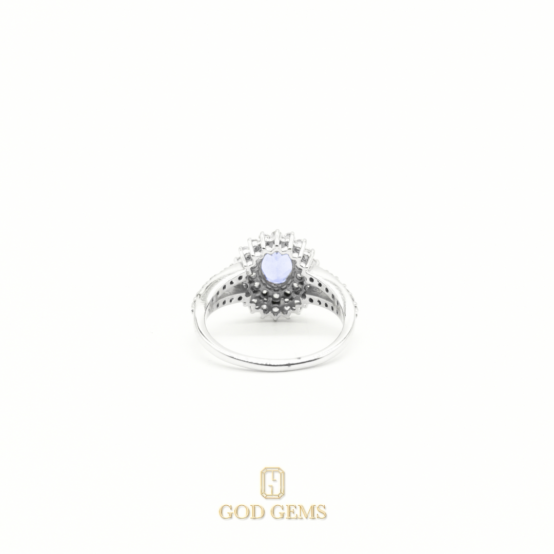 Anillo de Tanzanita en Oro Blanco 14k