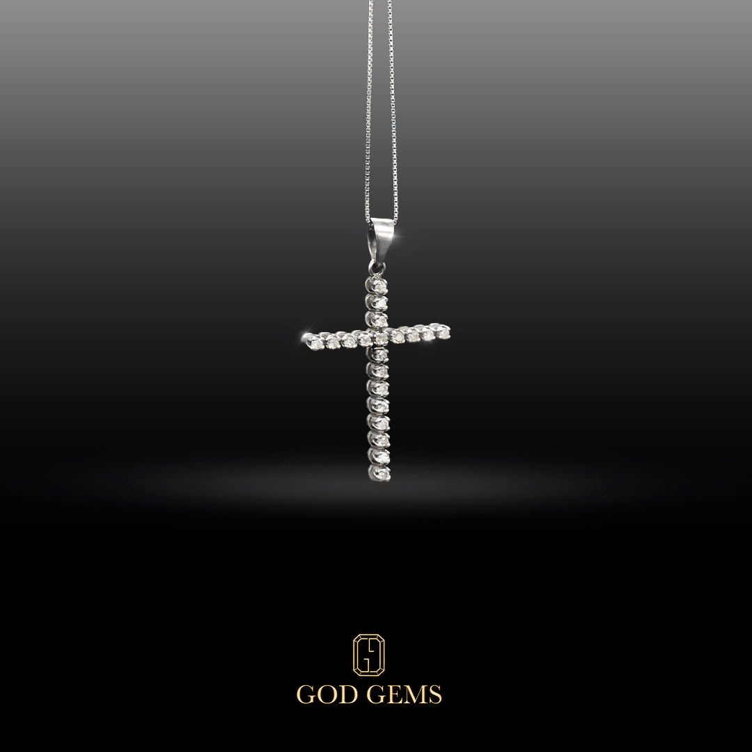 Cruz de Diamantes Naturales.