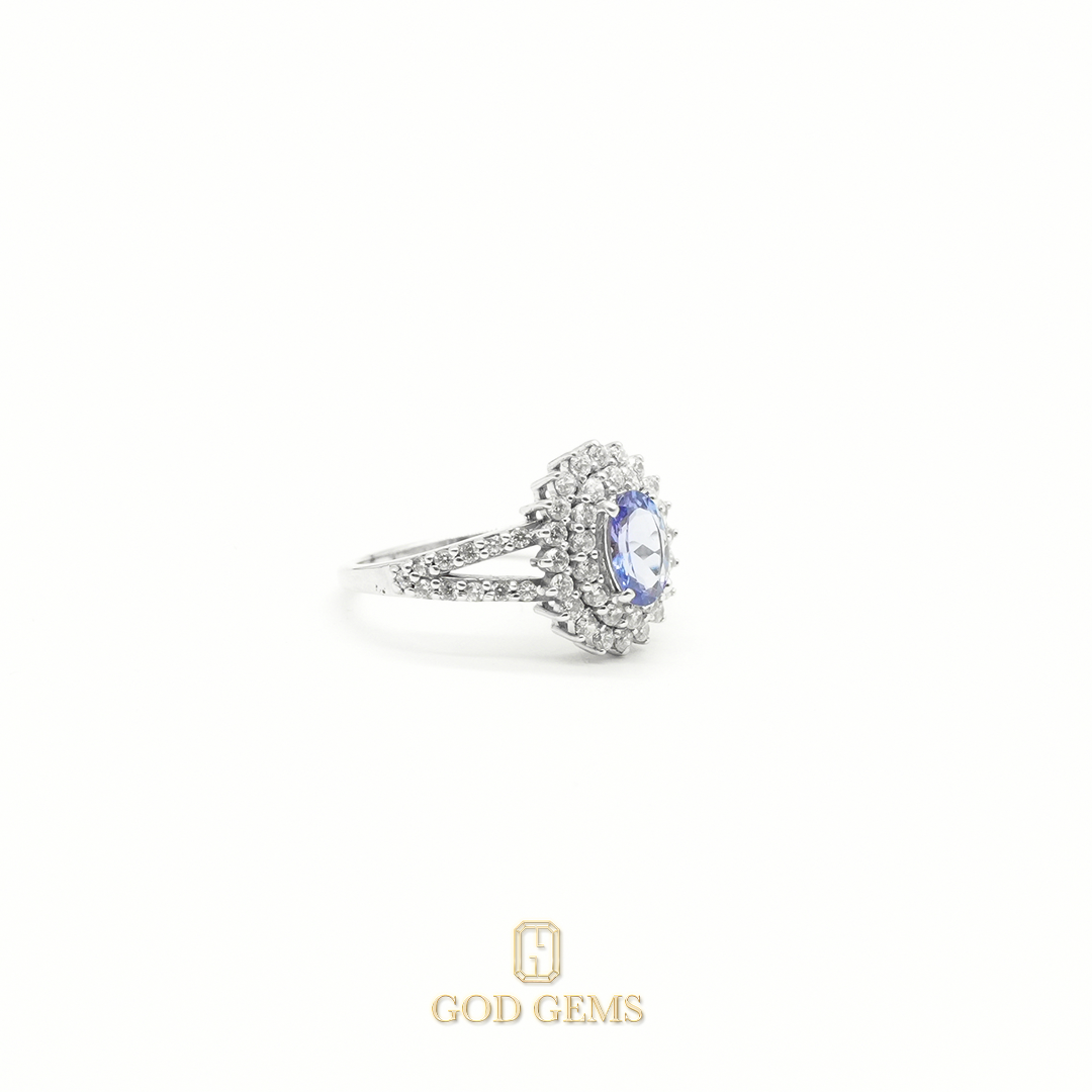 Anillo de Tanzanita en Oro Blanco 14k